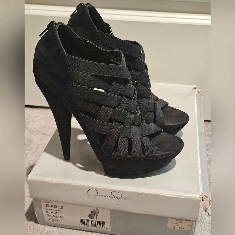 Jessica Simpson Black Platform Heels 7.5